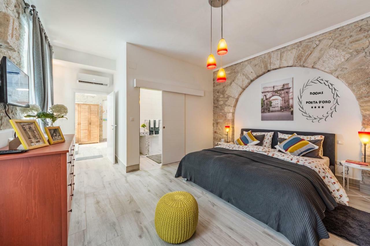 Porta D'Oro Rooms พูลา ภายนอก รูปภาพ